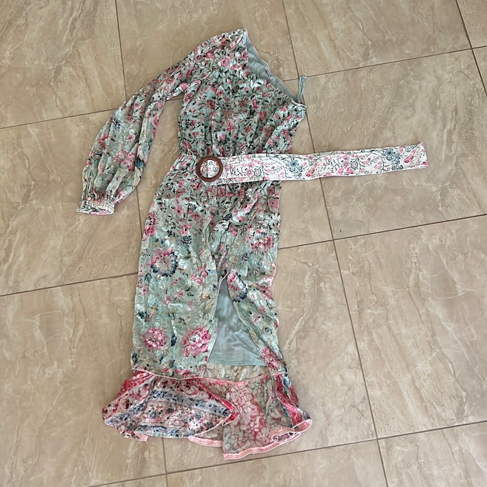 Hemant and Nandita XS. Worn once.